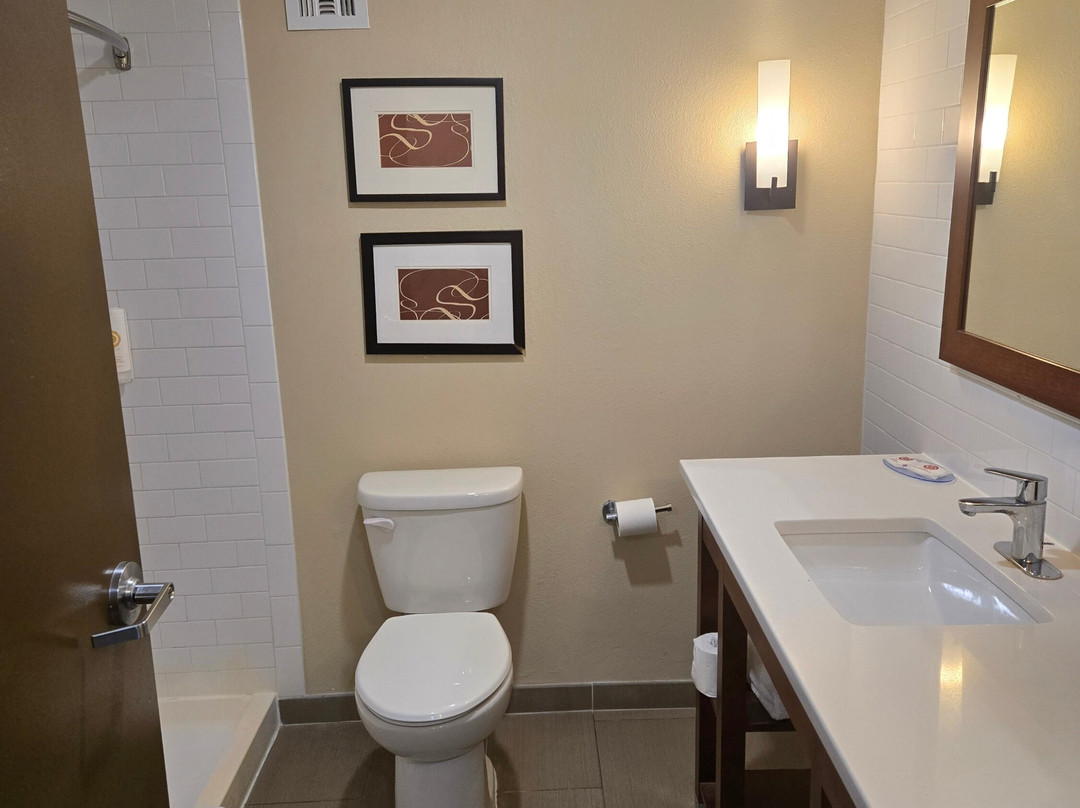 Comfort Inn & Suites Aberdeen near APG主图