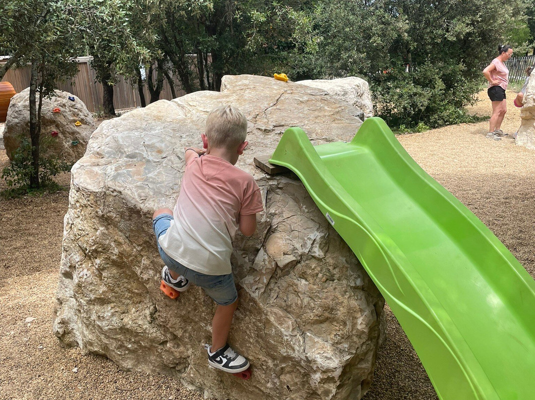 Parc Mad Maze-Larnas必去景点