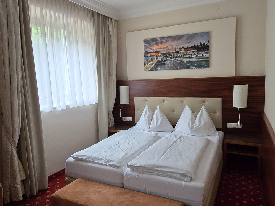 马德兰德酒店主图