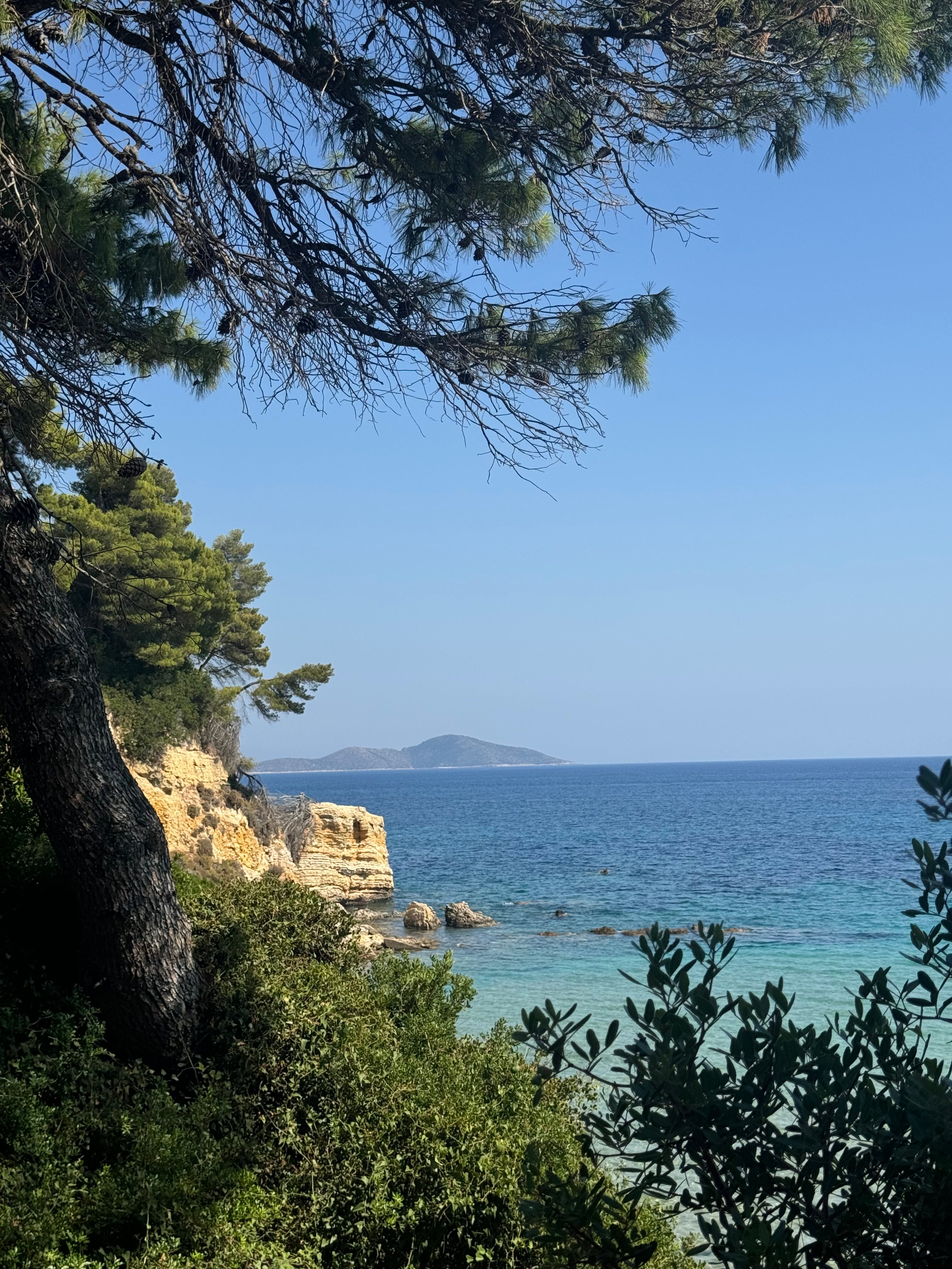 Alonissos Beach Bungalows & Suites Hotel-官方