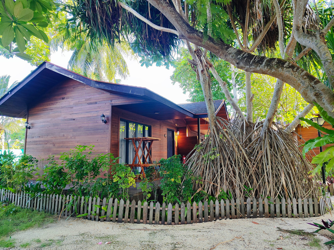 仙本那马布岛潜水度假村主图