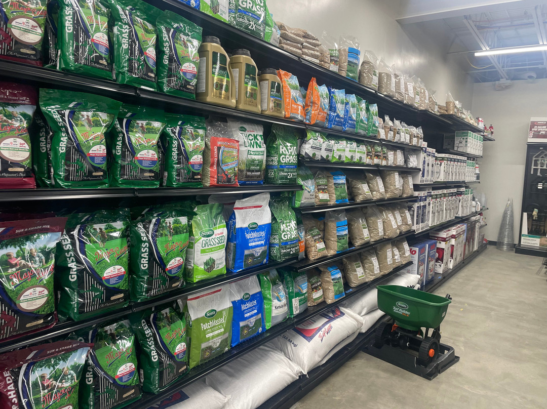 Grange Co-op-雷丁必去景点