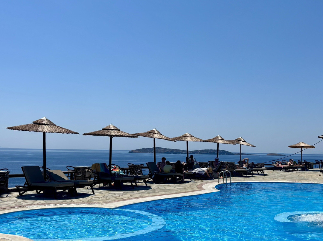 Blue Bay Village主图