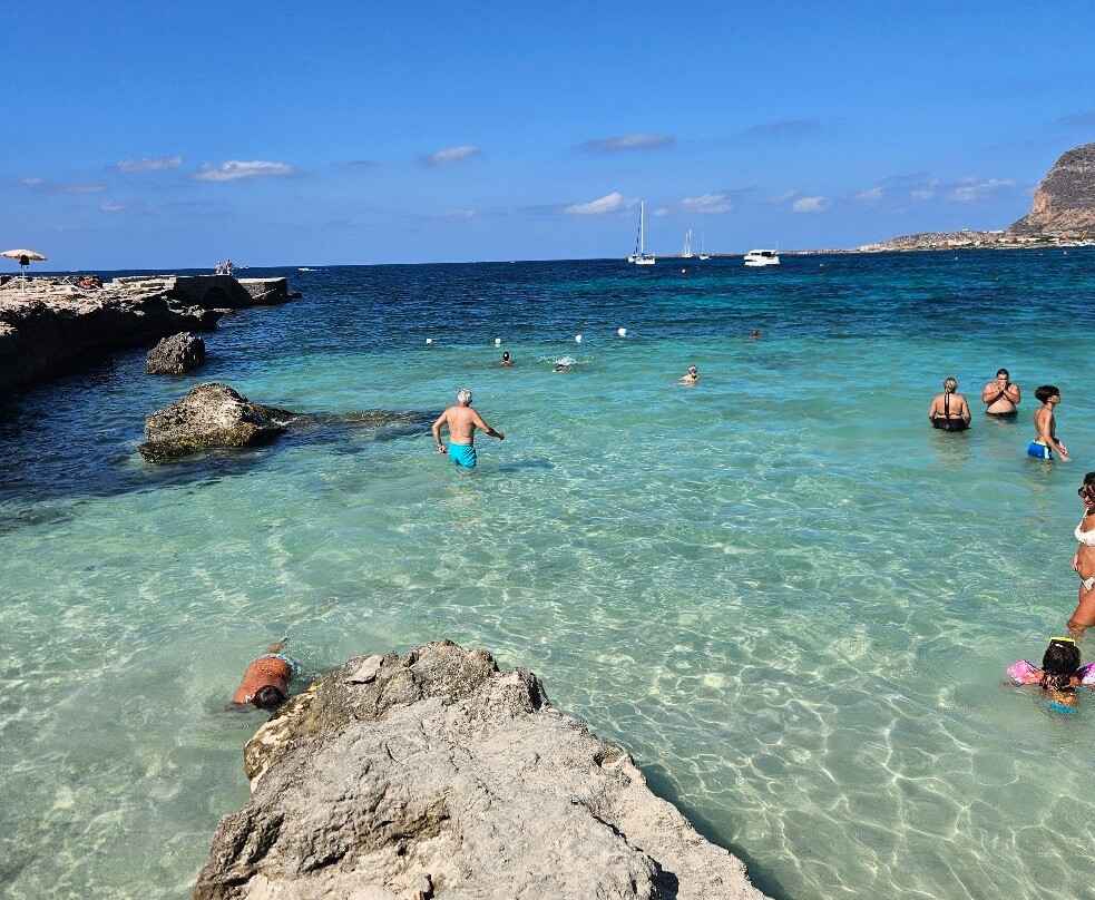 Lido Burrone-法维格纳纳必去景点