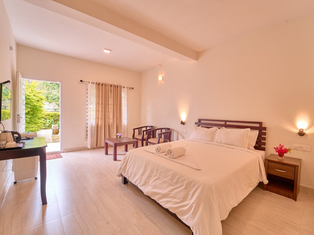 Ministers Mansion Kanthalloor Pool Resort by Voye Homes主图