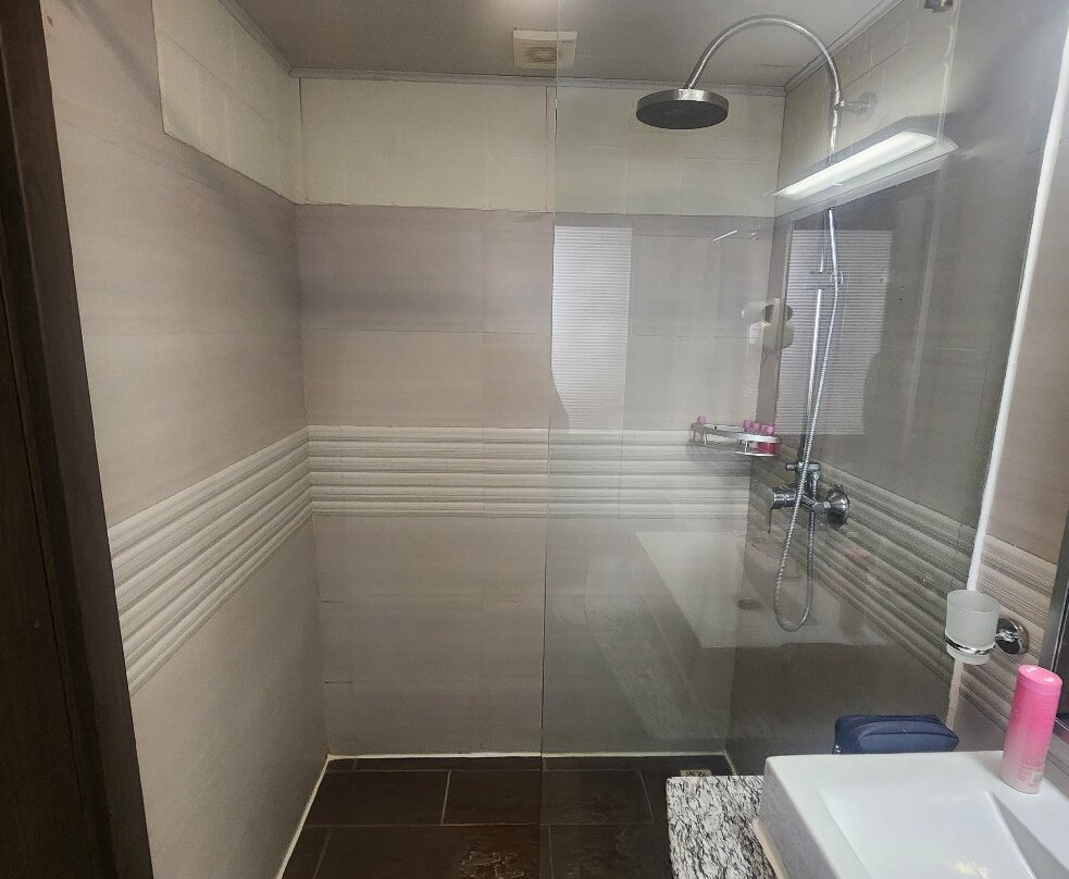 Golden Tulip Dar City Center主图