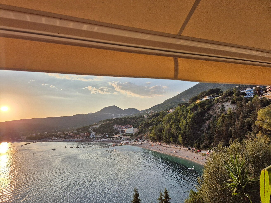 Mike's Bar-Parga必去景点