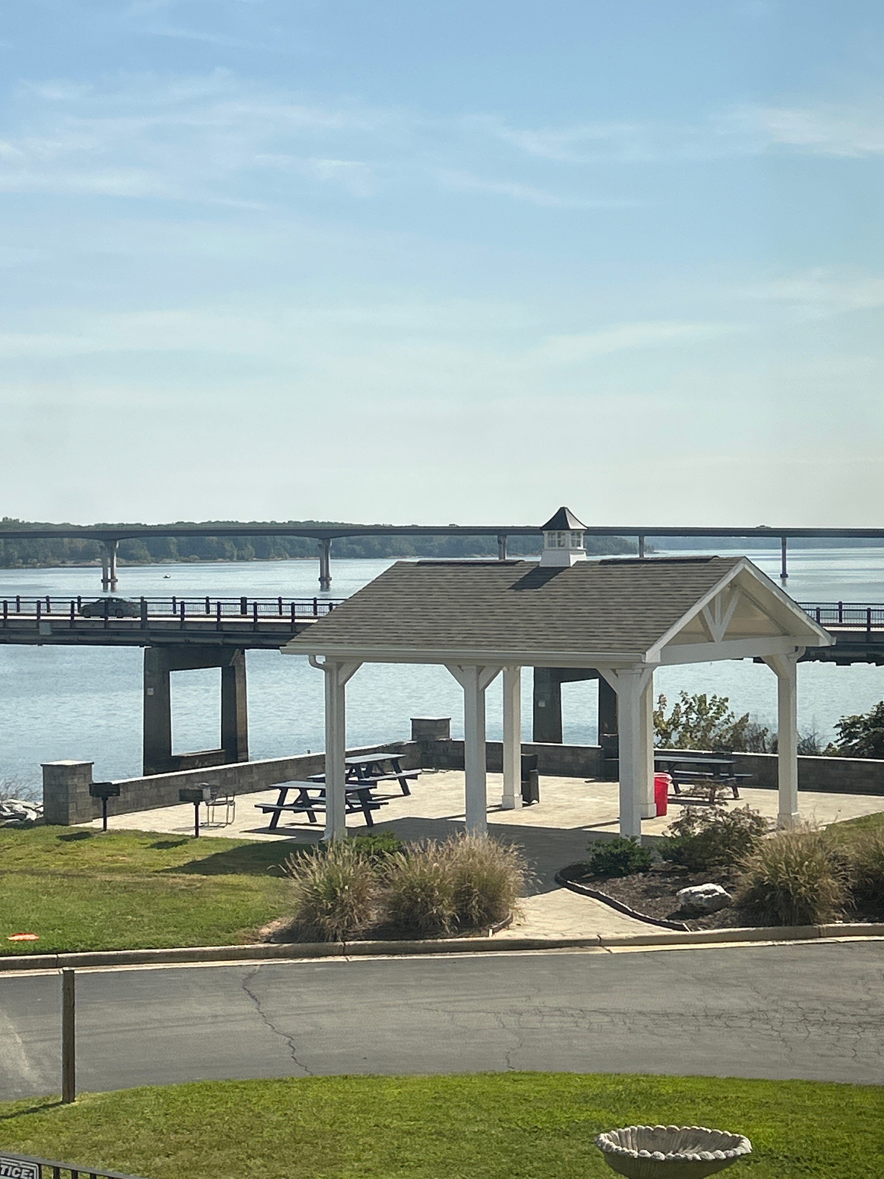 Clarion Pointe On The Lake Clarksville - South Hill West-浴室