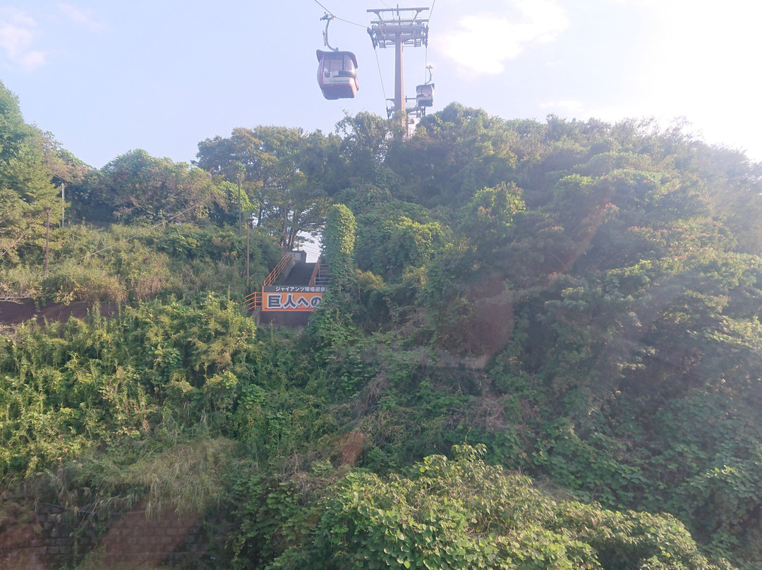 The road to the Giants-稻城市必去景点