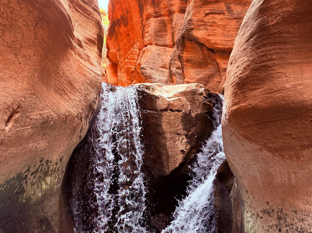 Kanarra Falls-Kanarraville必去景点