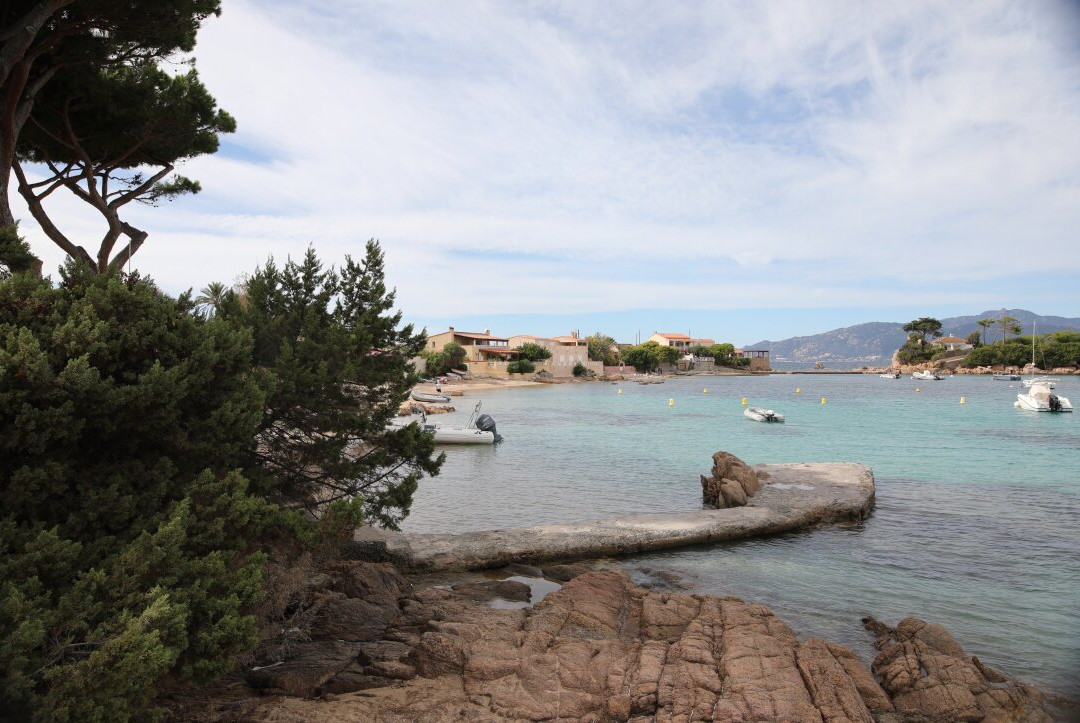 Presqu’Ile Isolella-Pietrosella必去景点