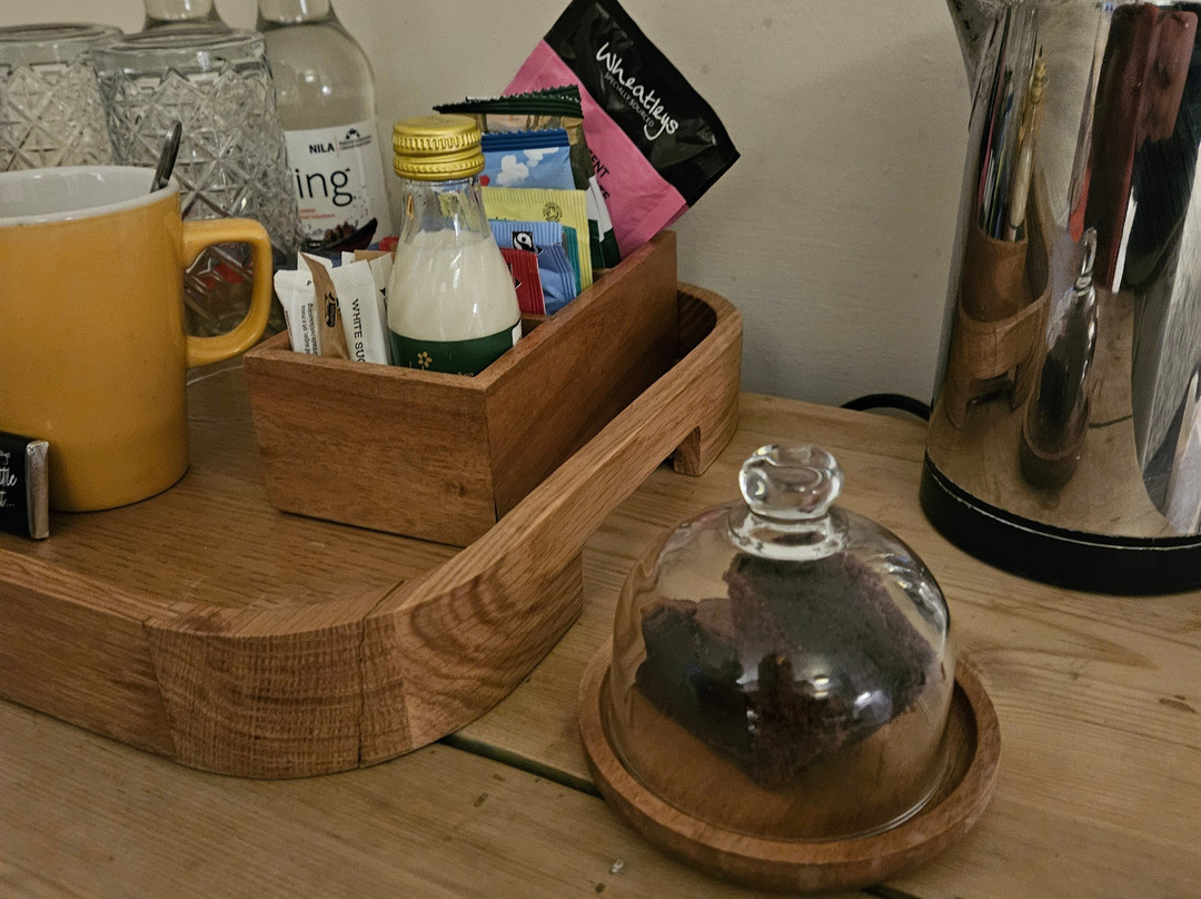 The Dolphin Inn主图