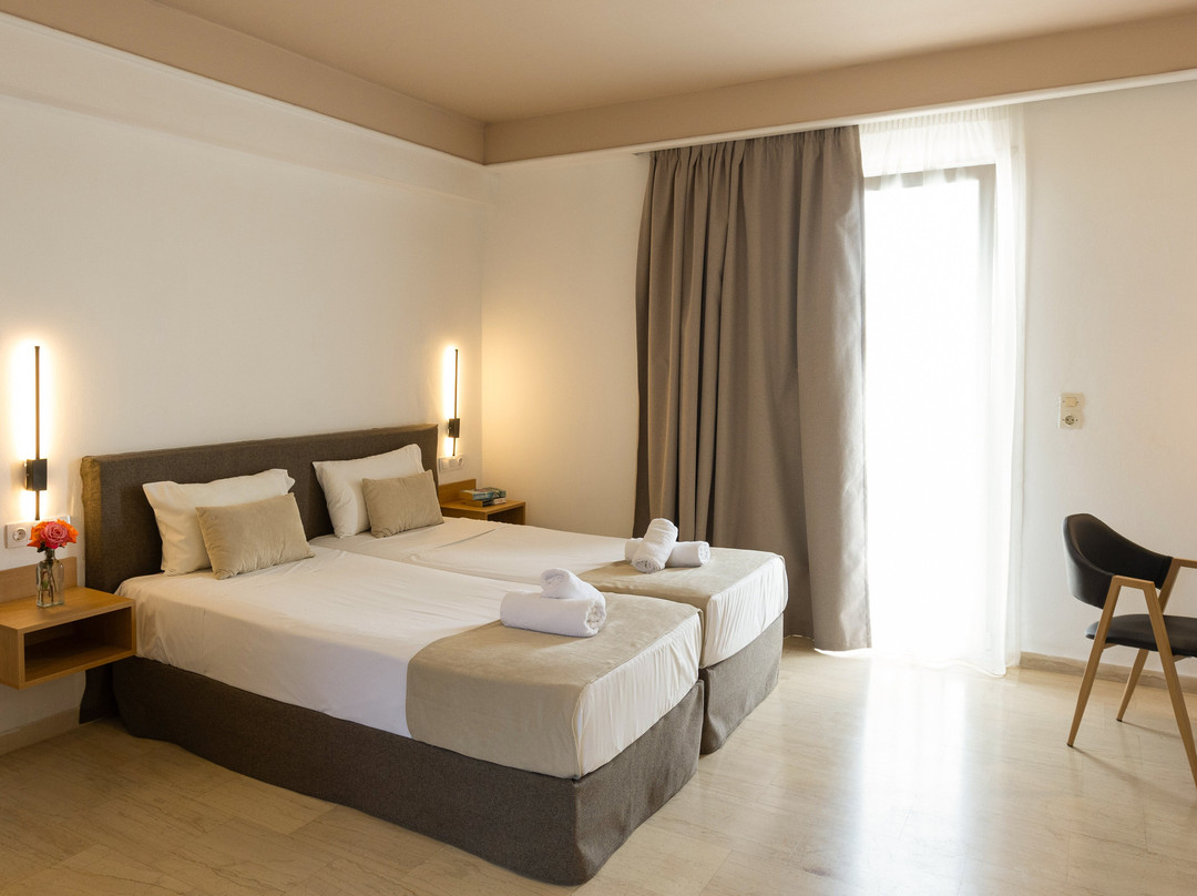 佩拉加港酒店主图