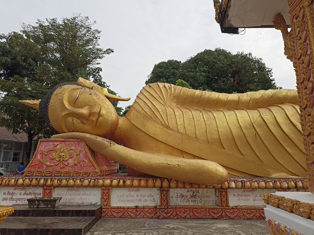 Vat that Khao-万象必去景点