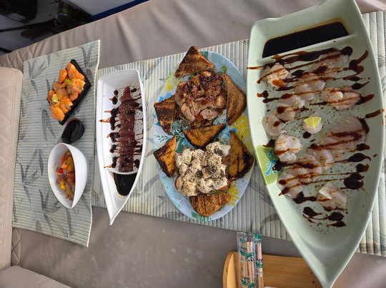 Fish Hunter-费尔南多-迪诺罗尼亚群岛必去景点