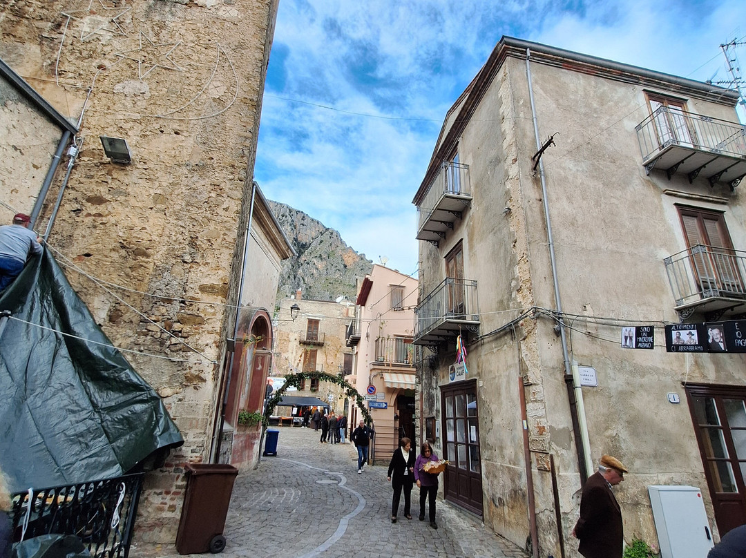 Castello di Isnello-Isnello必去景点