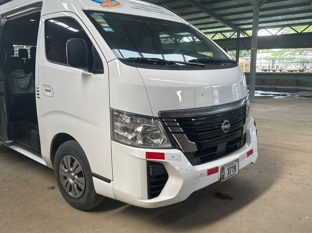 Tropical Tours Shuttles-蒙特祖玛必去景点