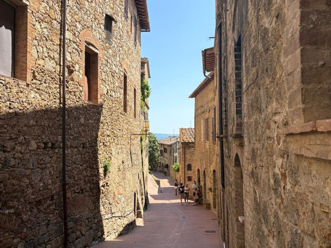 卡萨莱瑞佛里乡村民宿主图