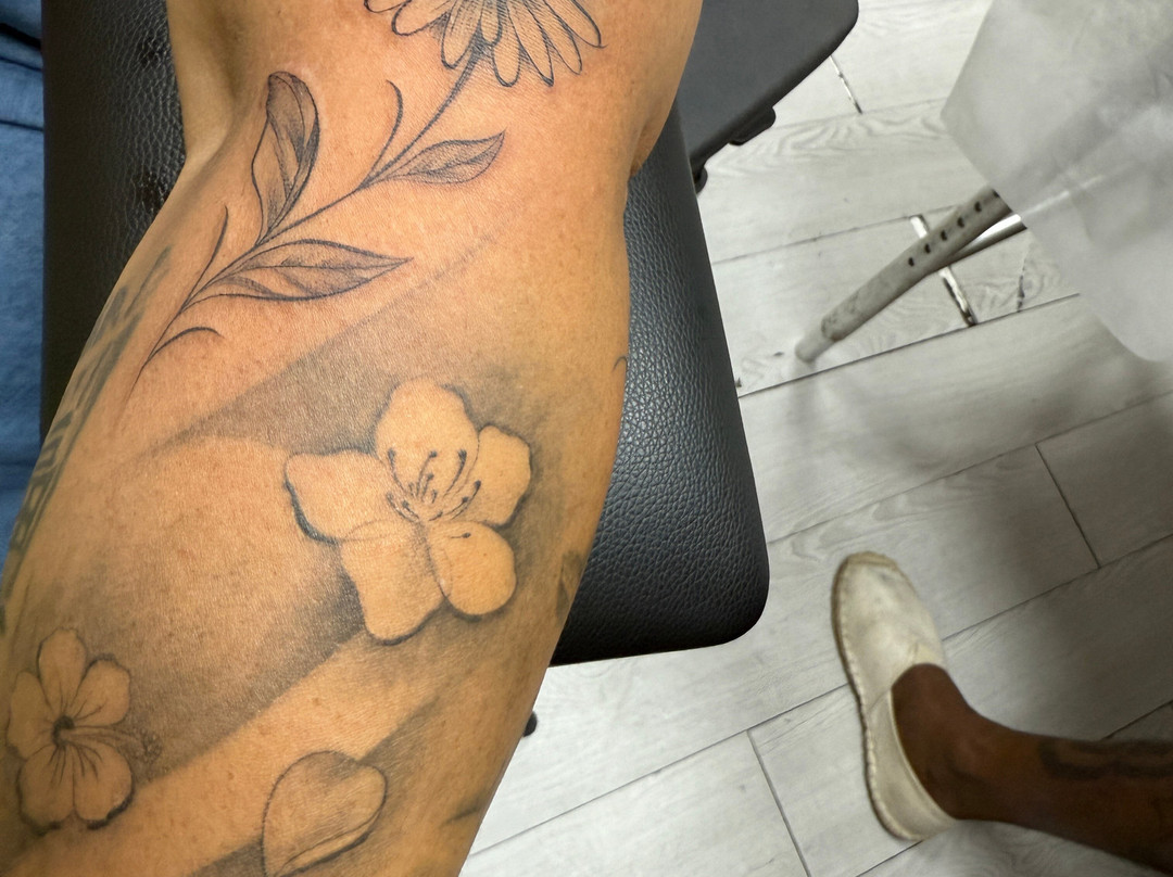 Glamour Tattoo-大湾必去景点