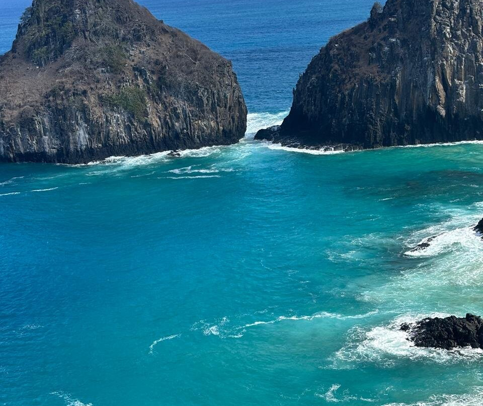 Primeirissima Turismo-费尔南多-迪诺罗尼亚群岛必去景点