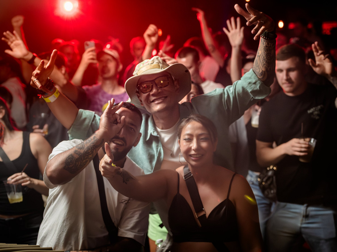 Red CNX-清迈必去景点