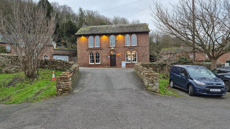 Fox & Pheasant Inn-官方