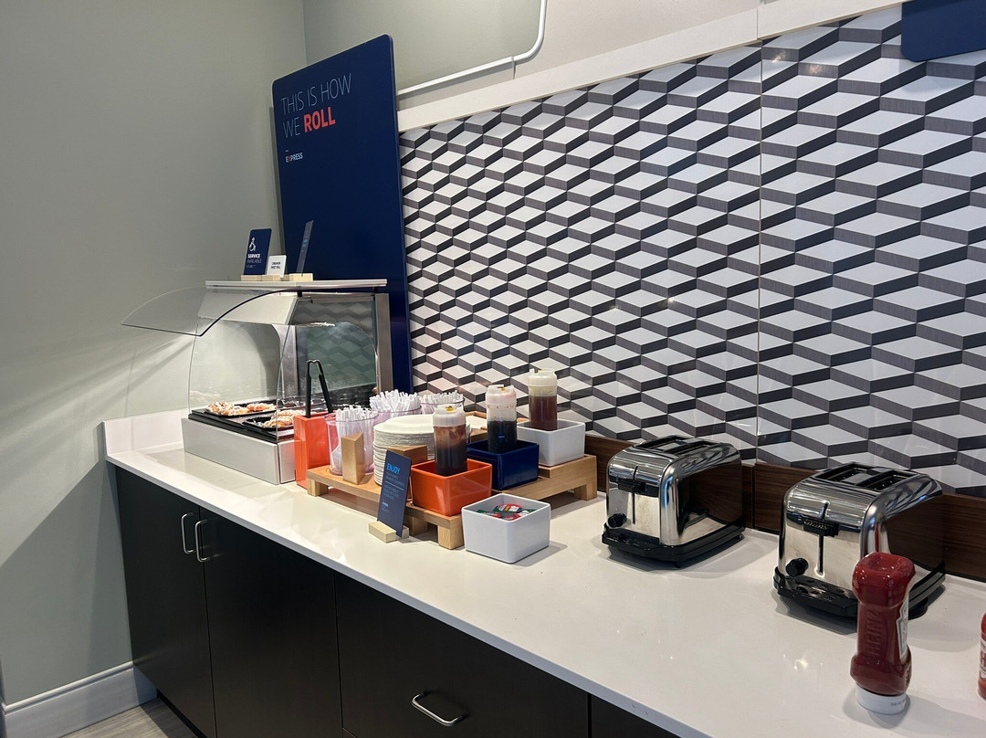 Holiday Inn Express & Suites Cedar Springs - Grand Rapids N主图