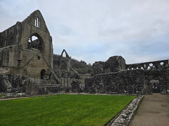 Tintern Abbey-Tintern必去景点