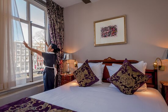 安博萨德酒店主图