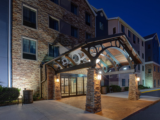 Palmyra酒店住宿-Staybridge Suites Lincoln Northeast by IHG