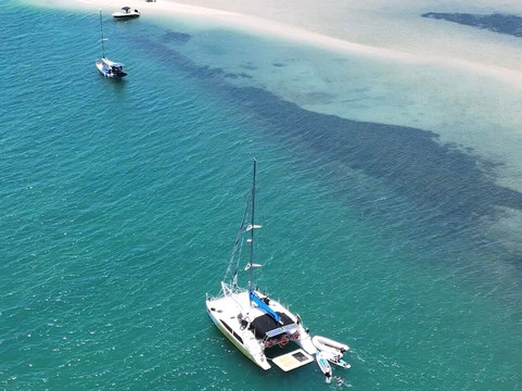 Sunrise Sailing Charters Gold Coast-梅因海滩必去景点