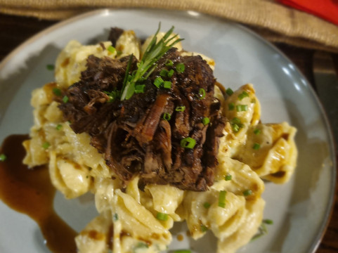 The White Bear主图