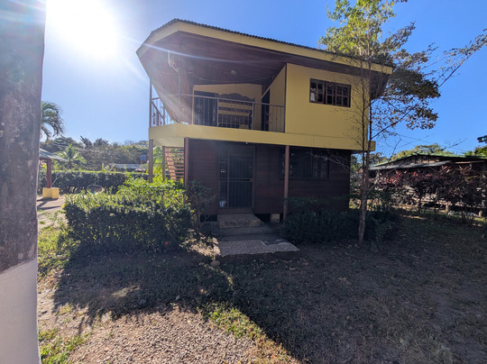 Eladio's Place-利比里亚必去景点