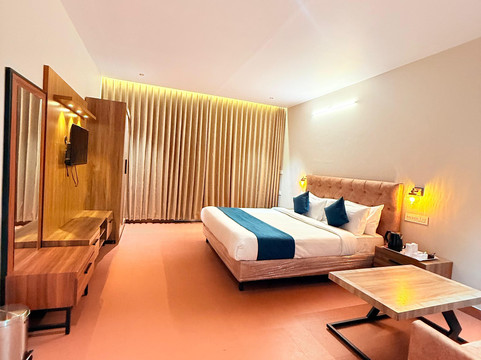 维蒂里格林斯度假村主图