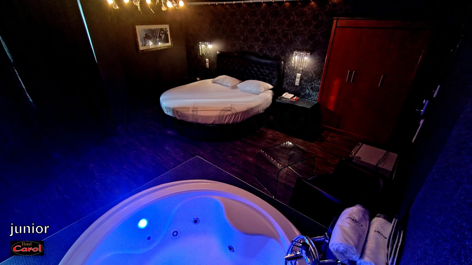 卡罗尔酒店-客卧