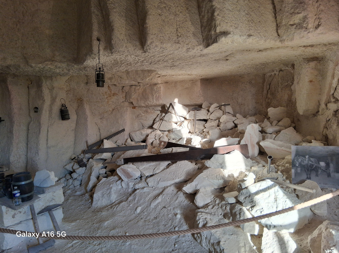 La Magnanerie, site troglodytique-Bourre必去景点