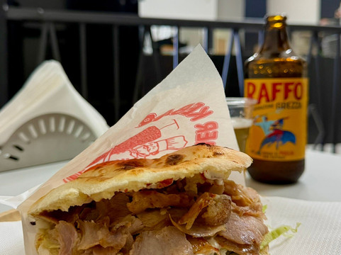 Iside Pizzeria E Kebap Pizzeria E Kebabberia