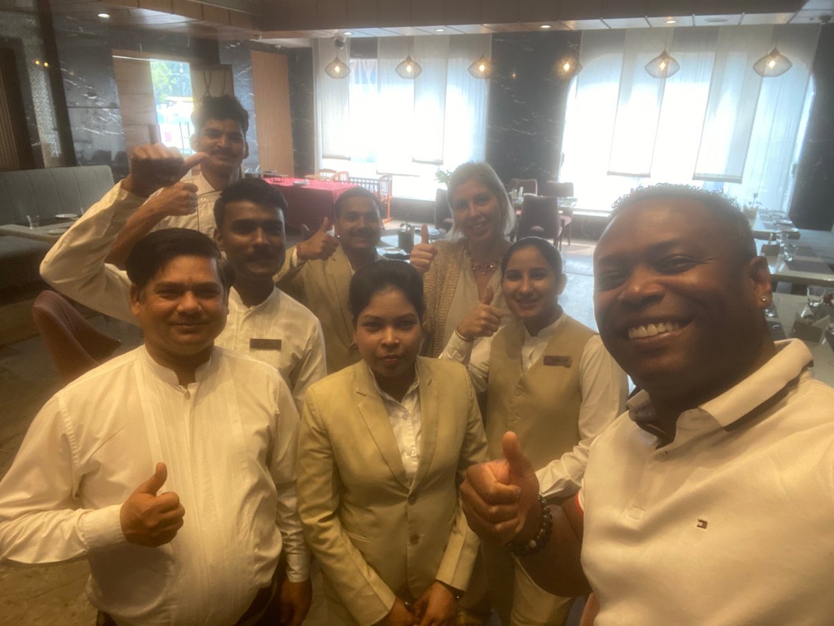 瓜廖尔克拉克斯套房旅馆-官方