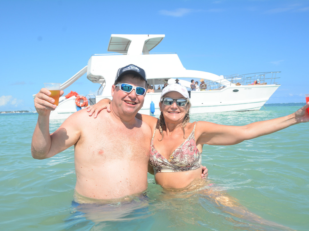 Going Party Boat-蓬塔卡纳必去景点