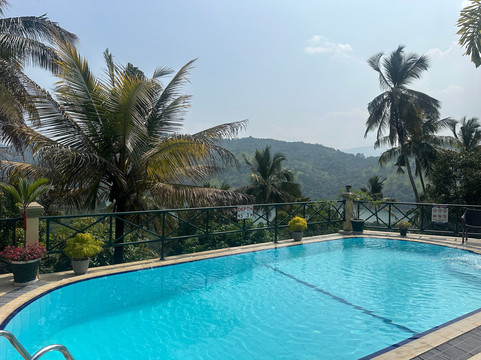 信天翁酒店，康提主图