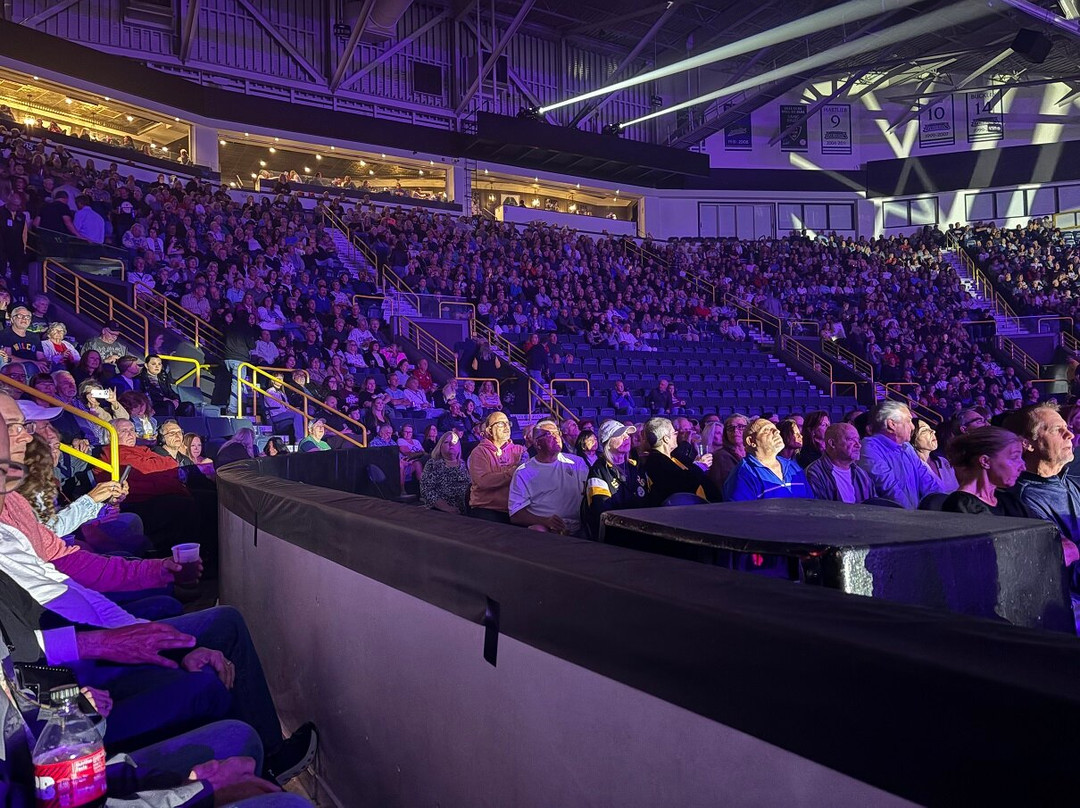 Hertz Arena-埃斯特罗必去景点