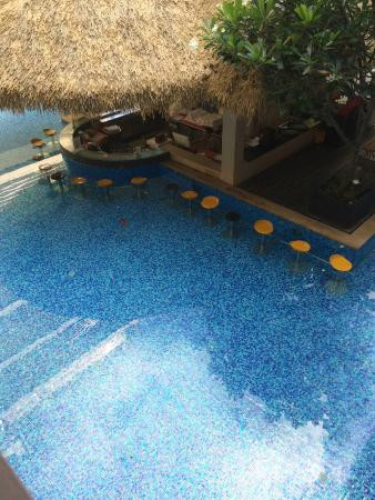 普吉岛班拉迈海滩度假酒店主图