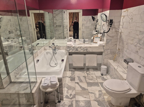 格兰德酒店主图