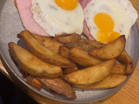 霍尔派克酒店主图