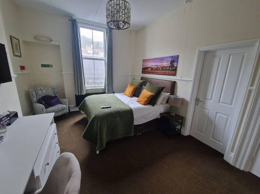 大莫尔文酒店主图