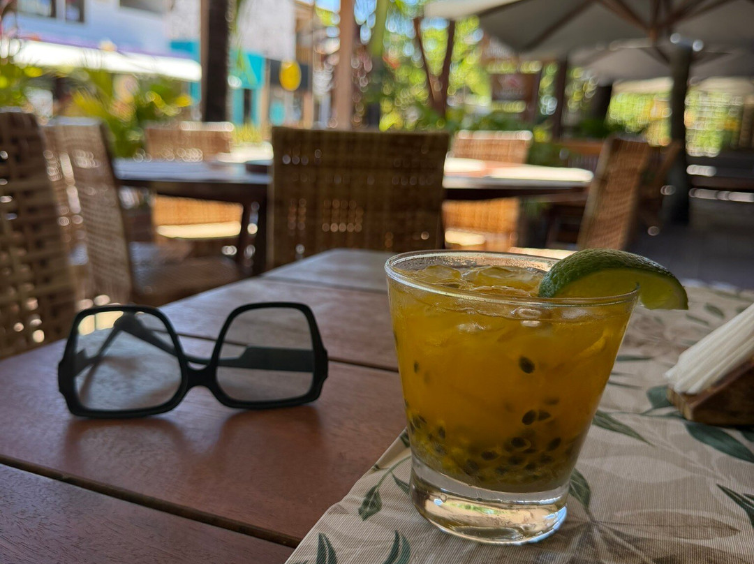 Sobrado - cozinha praia e contemporânea