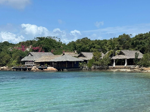 鲸鱼岛度假村主图