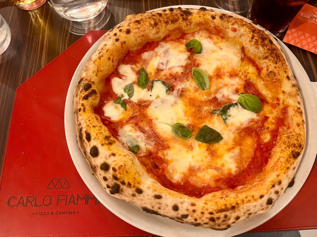 Carlo Fiamma Pizza E Cantina