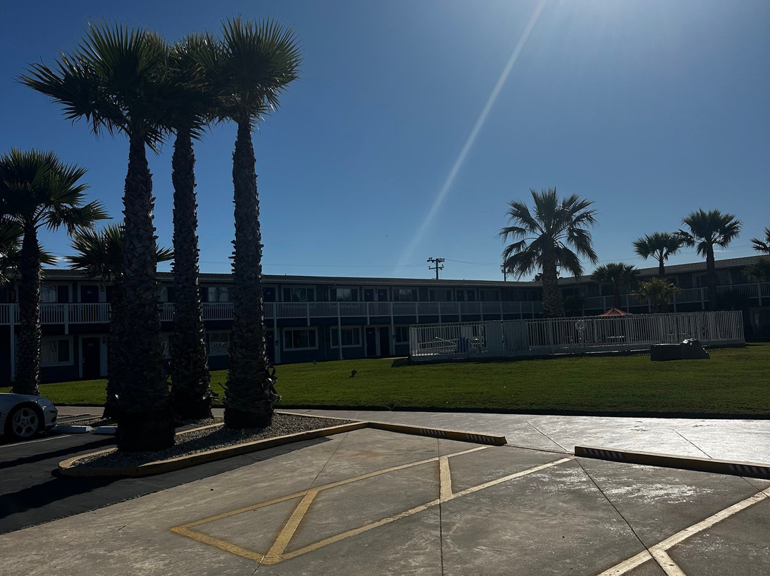 圣西蒙小屋主图