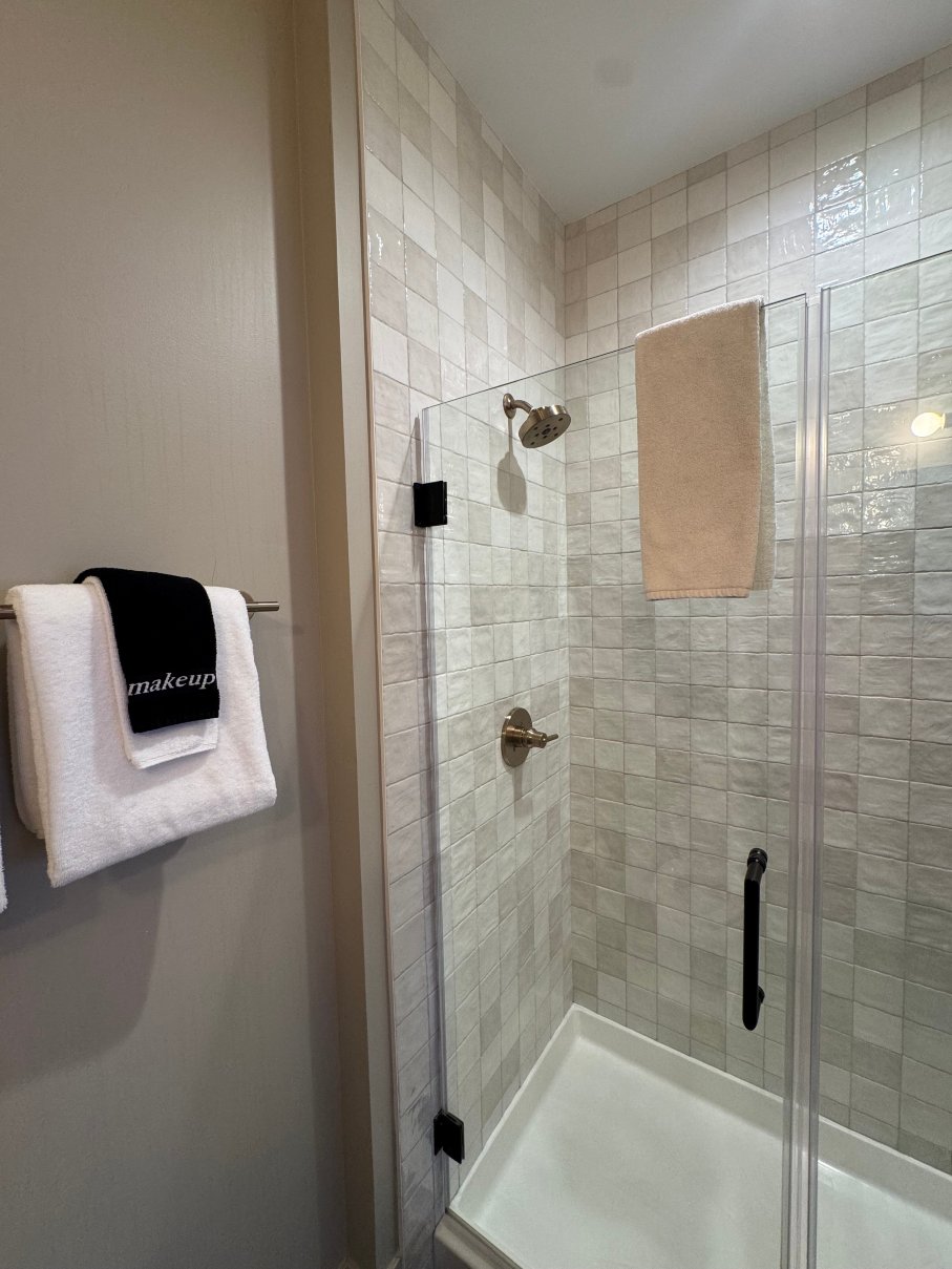 新水牛镇的邻里酒店-官方